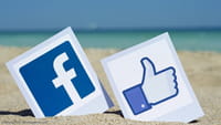 Функция очистки истории в Facebook