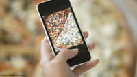 Pizza Hut – zamówienie przez Messengera